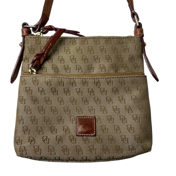 Dooney & Bourke Shoulder Bag Purse Beige / Brown Adjustable Strap Red Liner - Picture 2 of 11